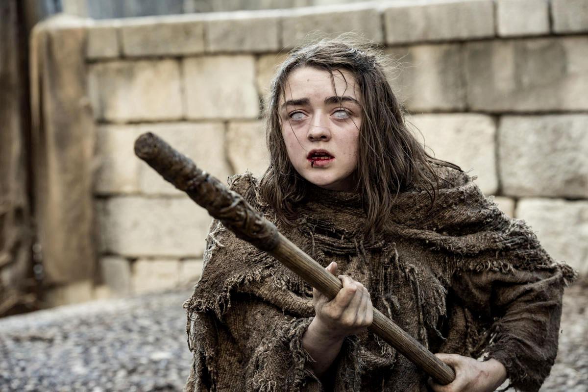 Maisie Williams, a Arya Stark, indica fim das filmagens de GoT!