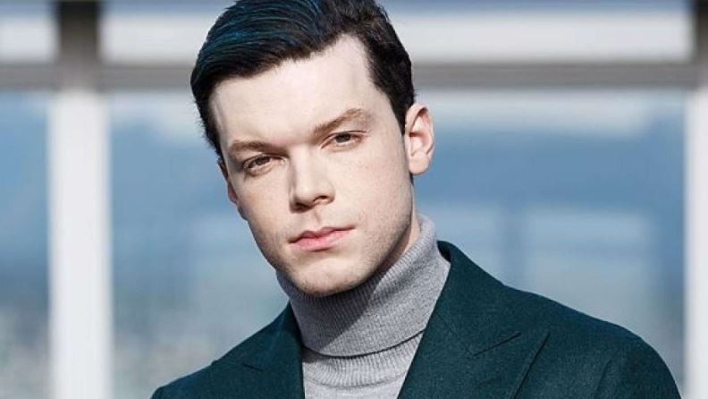 Gotham | Revelado imagens do Coringa interpretado por Cameron Monaghan com visual aterrorizante!