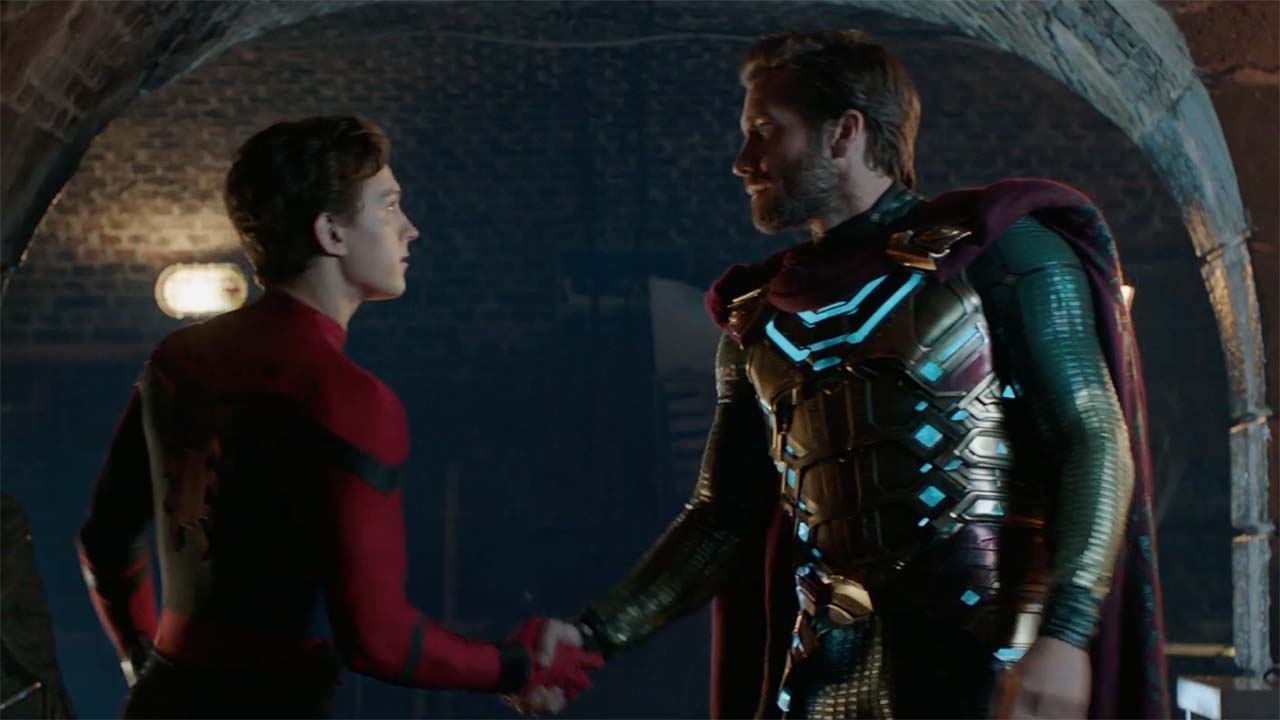 Nova cena de Longa de Casa revela de qual terra é o Mysterio!