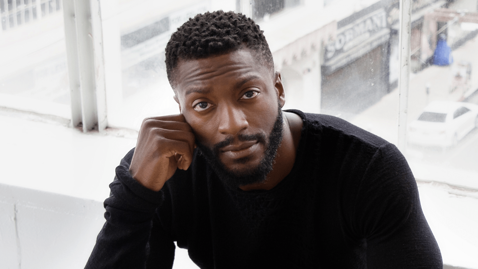 Adão Negro | Aldis Hodge será o Gavião Negro no filme