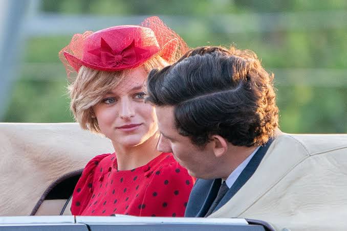 The Crown | Quarta temporada ganha novas fotos com Margaret Thatcher e Diana