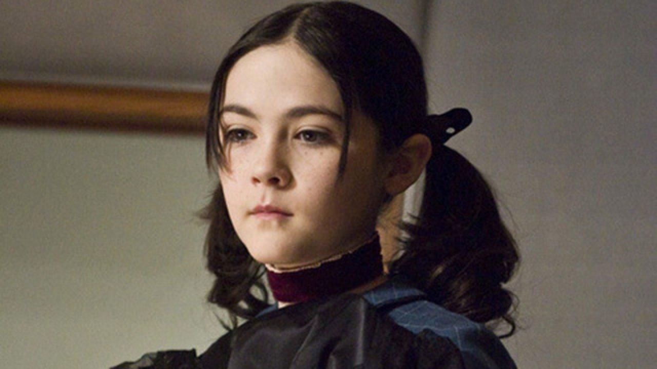 A Orfã | Prelúdio contará com retorno da atriz Isabelle Furhman!