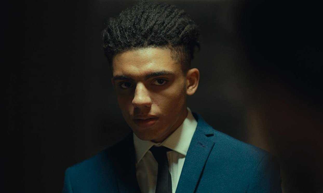 Titãs | Jay Lycurgo aparece como Tim Drake em foto da terceira temporada da série!