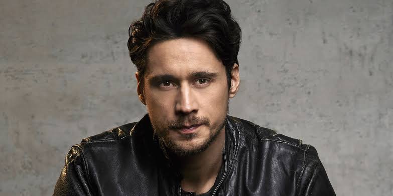 One Piece | Peter Gadiot será o Shanks na série live-action