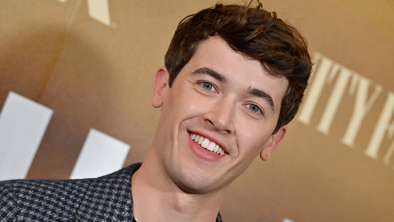 Jogos Vorazes | Tom Blyth será jovem presidente Snow no filme prelúdio