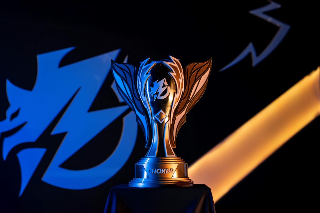 CHOKBR | Vivo Keyd Stars, FLUXO e Alpha7 são as finalistas da competição
