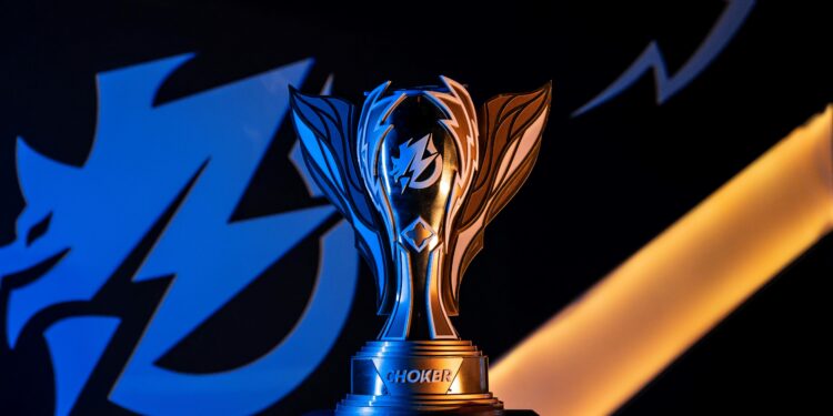 CHOKBR | Vivo Keyd Stars, FLUXO e Alpha7 são as finalistas da competição