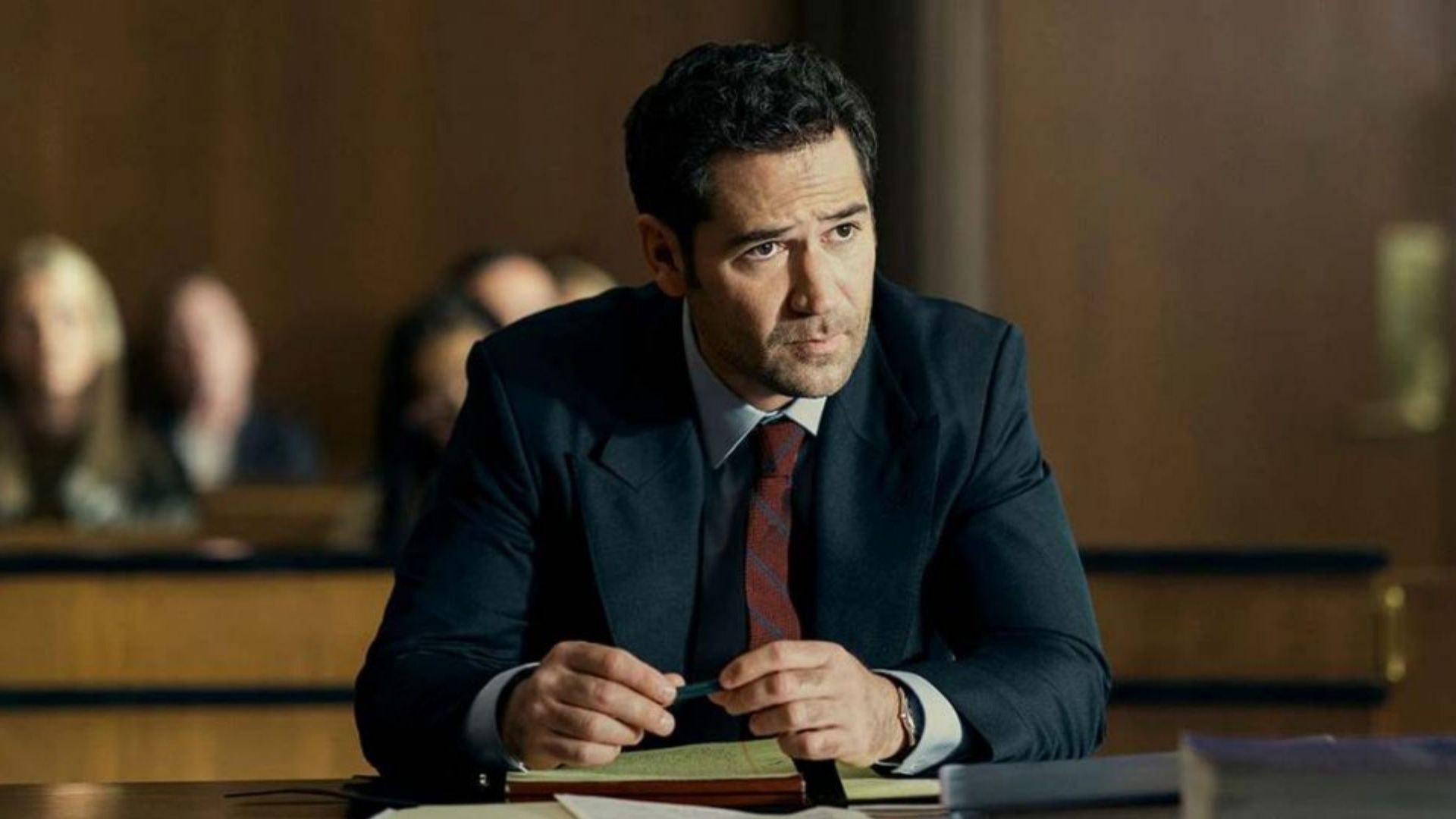 Manuel Garcia-Rulfo pode ser o protagonista de novo Jurassic World