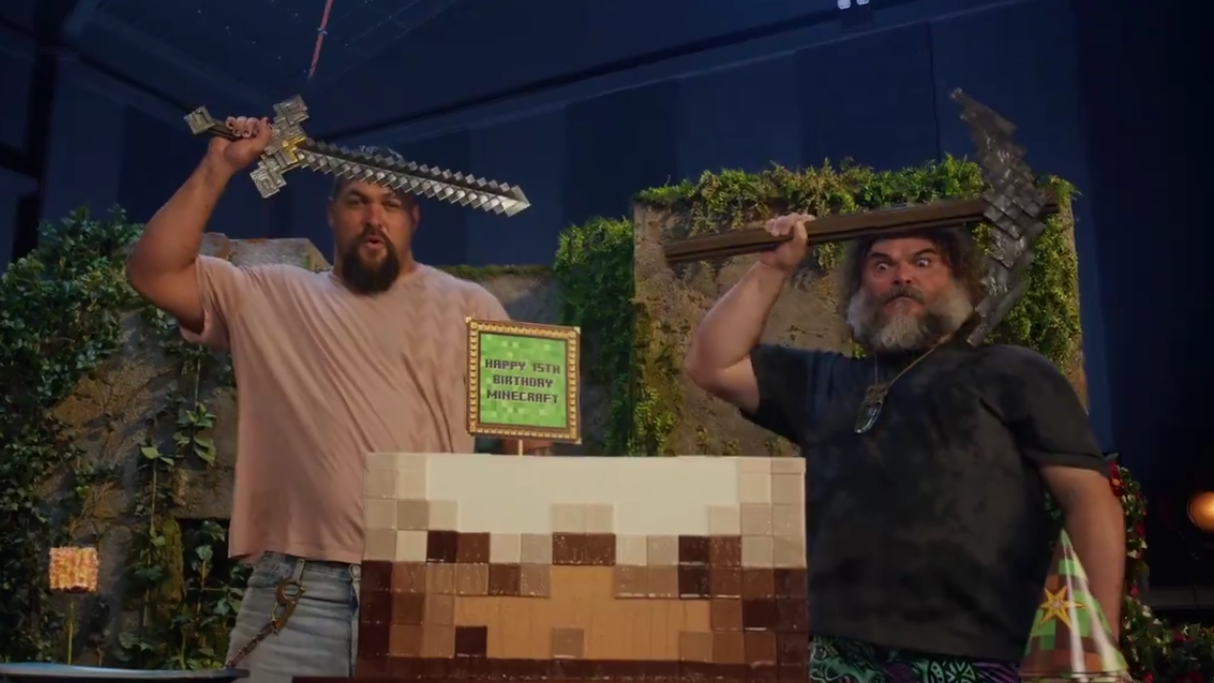 Jason Momoa e Jack Black Celebram Aniversário de Minecraft em Vídeo Divertido