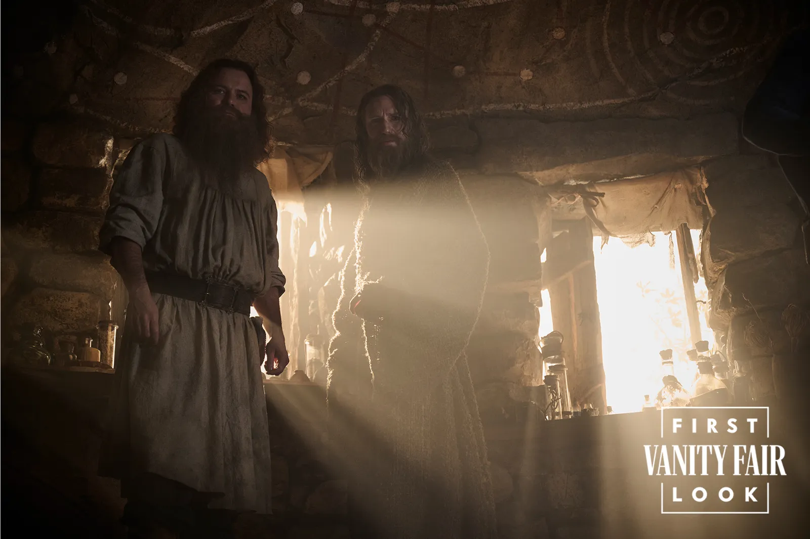Novas fotos de Os Anéis de Poder revela Tom Bombadil