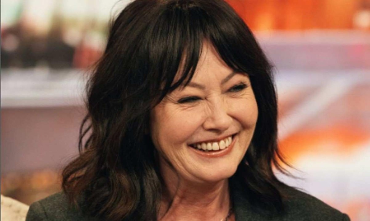 Shannen Doherty, Estrela de “Barrados no Baile” e “Jovens Bruxas”, Morre aos 53 Anos