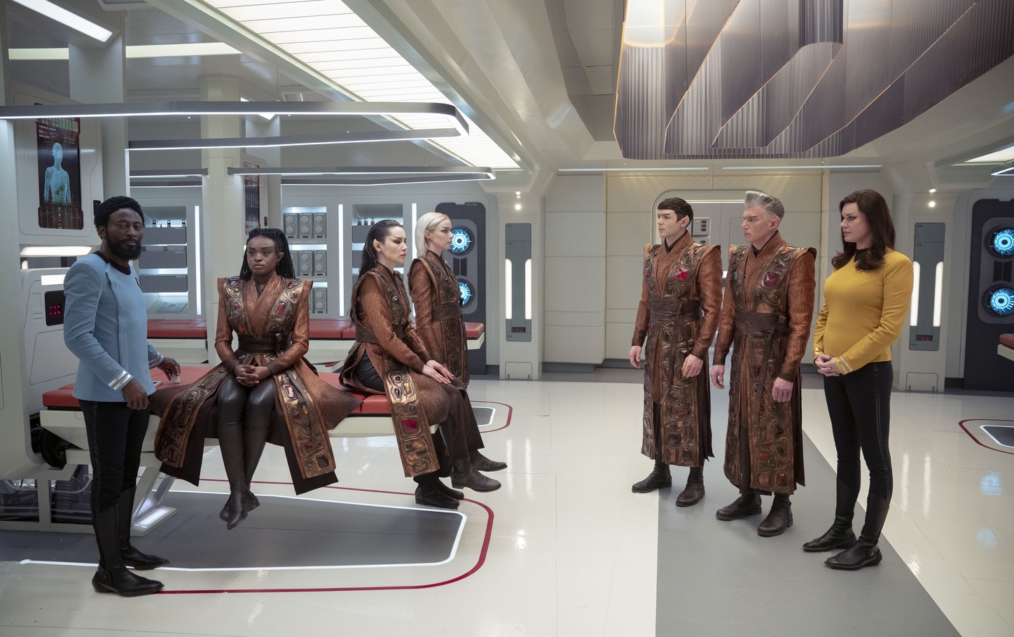 Terceira temporada de Star Trek: Strange New Worlds ganha primeiras imagens