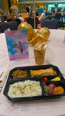 10° Maid Café Day bento Na Na Ya