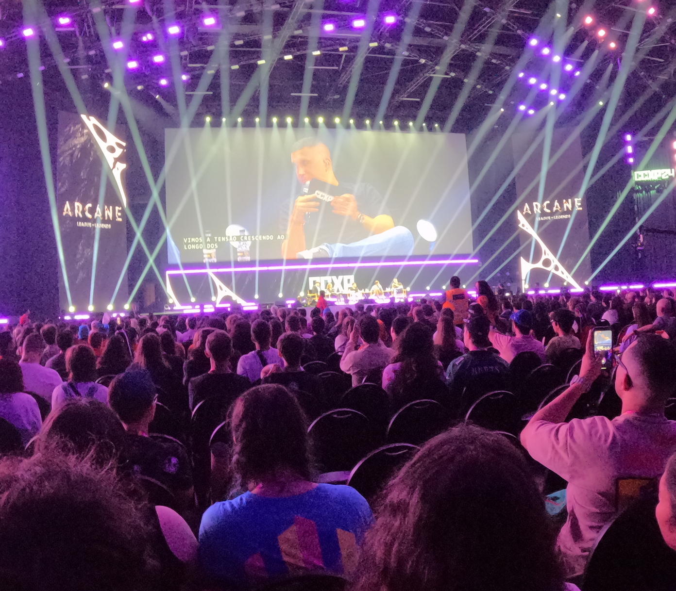 Arcane Conquista o CCXP24 com Painel Exclusivo