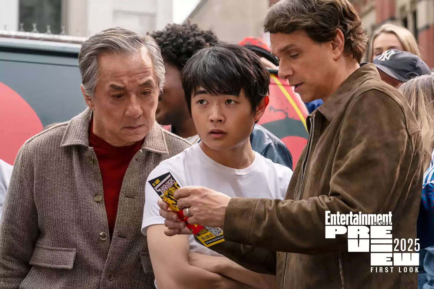 Novas Imagens de 'Karate Kid: Legends' Mostram Encontro de Ralph Macchio e Jackie Chan