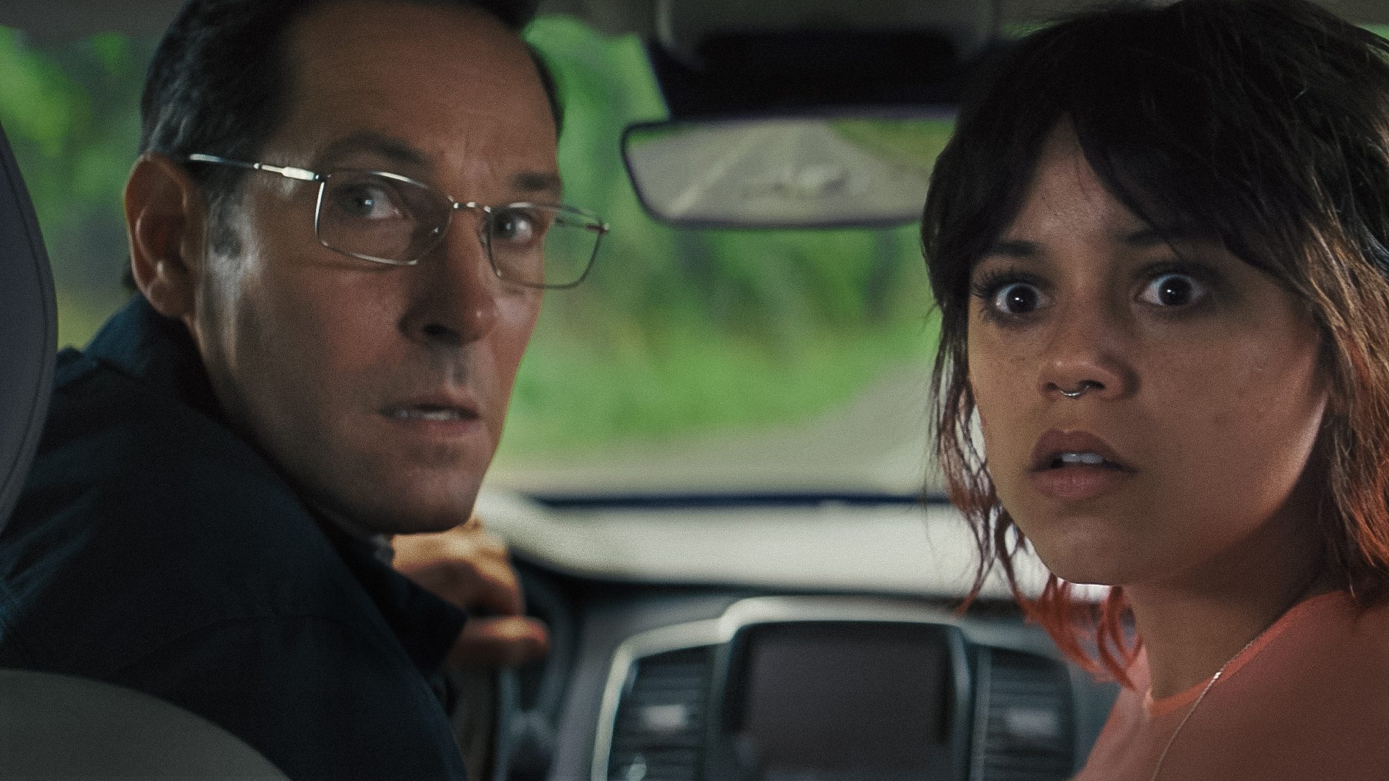 Jenna Ortega e Paul Rudd Estrelam Trailer Maluco de ‘Death of a Unicorn’ da A24