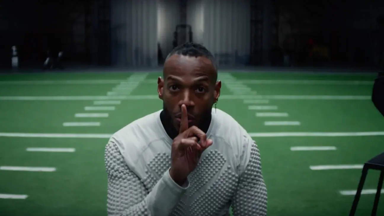 Marlon Wayans Assusta em Teaser Misterioso de “Him”