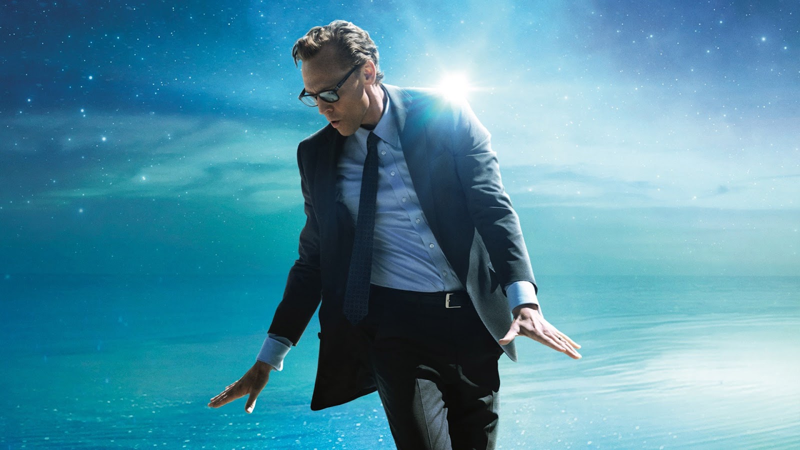 Tom Hiddleston Brilha em Trailer Inspirador de A Vida de Chuck