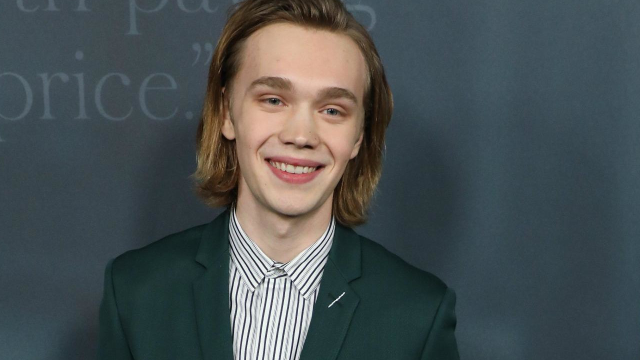 Charlie Plummer Pode Viver Jovem Haymitch em “Amanhecer na Colheita”