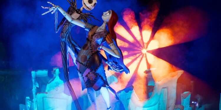"O Estranho Mundo de Jack de Tim Burton - Caminho de Luzes" Chega a São Paulo em Maio