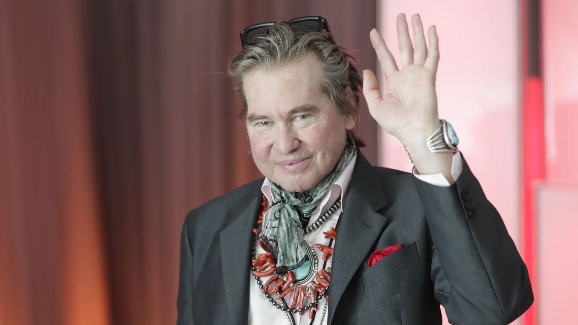 Luto em Hollywood: Val Kilmer, Estrela de ‘Top Gun’ e ‘Batman’, Morre aos 65 Anos