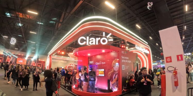 Claro Patrocina Arena de eSports e Traz Exclusividades na gamescom latam 2025