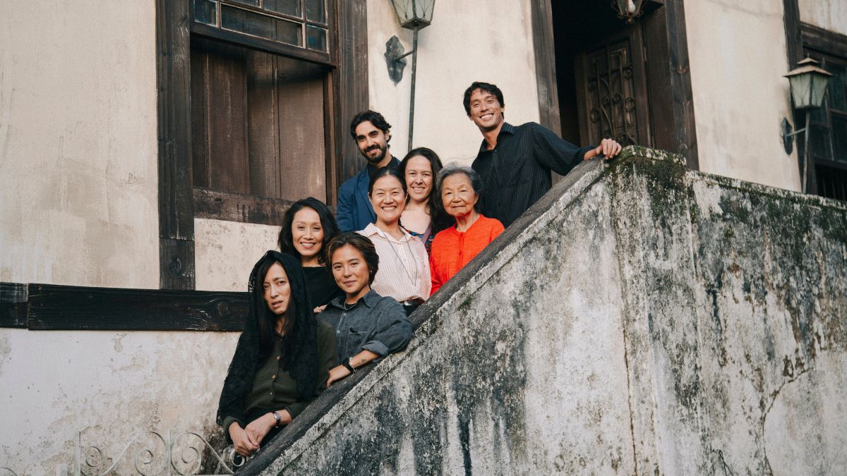 Gabriel Godoy, Pedro Yudi, Caroline Okoshi Fioratti (diretora), Miwa Yanagizawa, Kazue Akisue, Yohama Eshima, Vivi Ohno, Larissa Murai - crédito: Marina Vancini