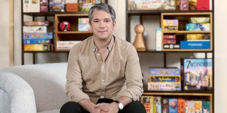 Asmodee celebra 30 anos e revela nova identidade focada nos jogadores