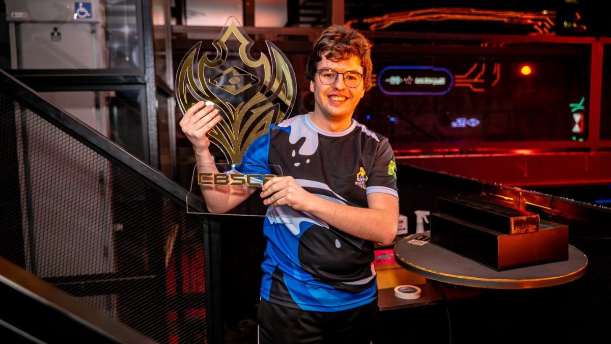Erik conquista o título da primeira edição do Circuito Brasileiro de StarCraft II com final épica em São Paulo