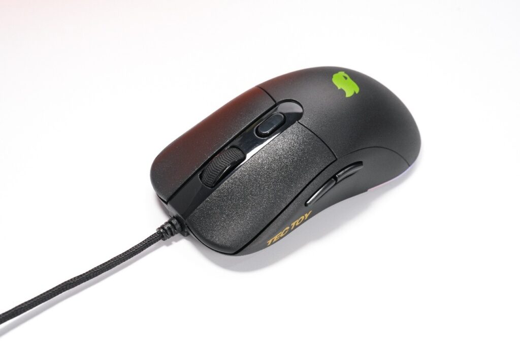 Tec Toy reforça presença gamer com novos periféricos Zeenix: joystick, mouse e teclados mecânicos