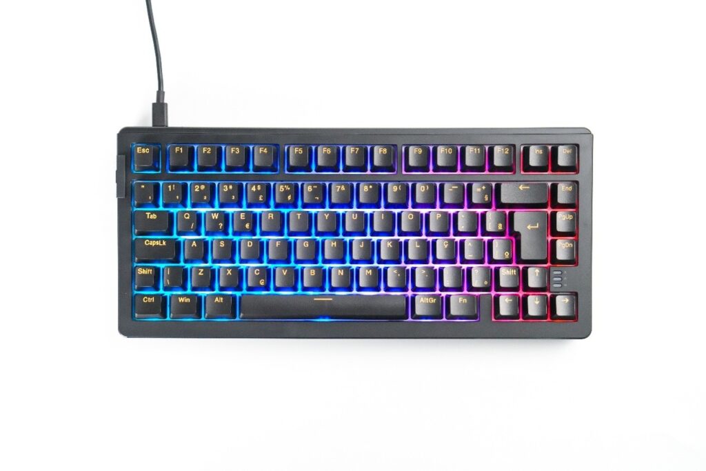 Tec Toy reforça presença gamer com novos periféricos Zeenix: joystick, mouse e teclados mecânicos