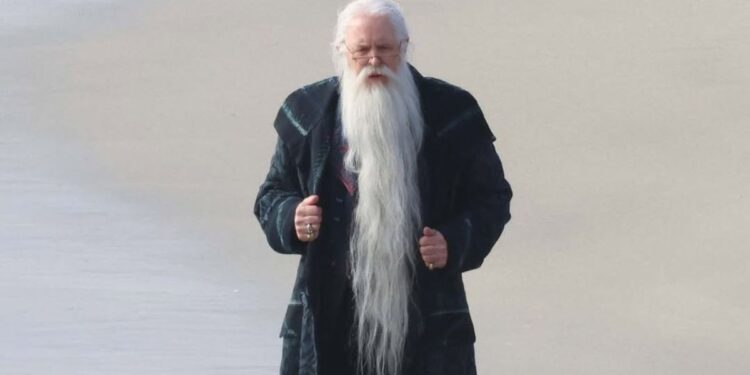 Harry Potter | Série da HBO revela primeiras imagens de John Lithgow como Dumbledore
