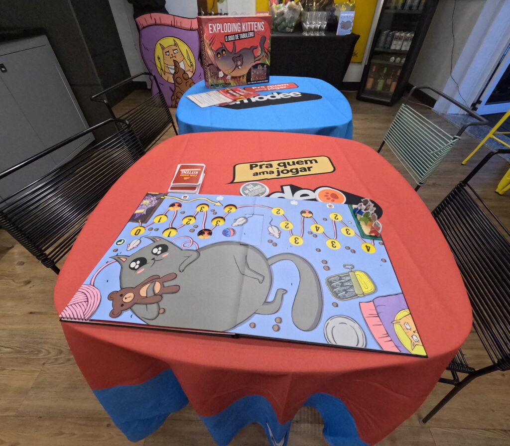 Exploding Kittens: O Jogo de Tabuleiro | Review