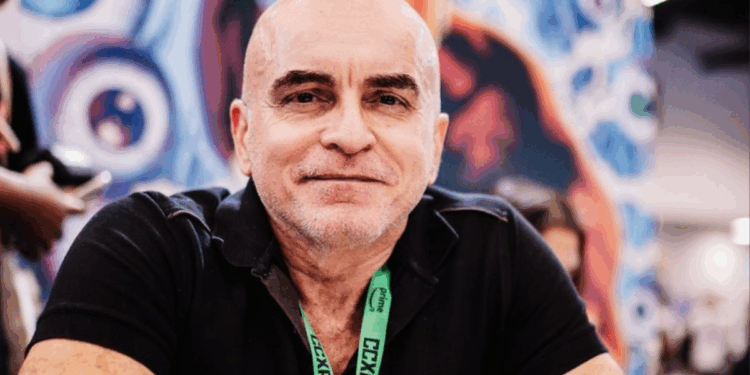 Mike Deodato é o homenageado do Artists’ Valley na CCXP25 com arte oficial celebrando legado familiar