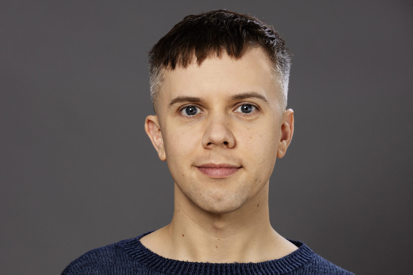 Cole Escola será o Bon Clay na 3ª temporada do live-action de One Piece!