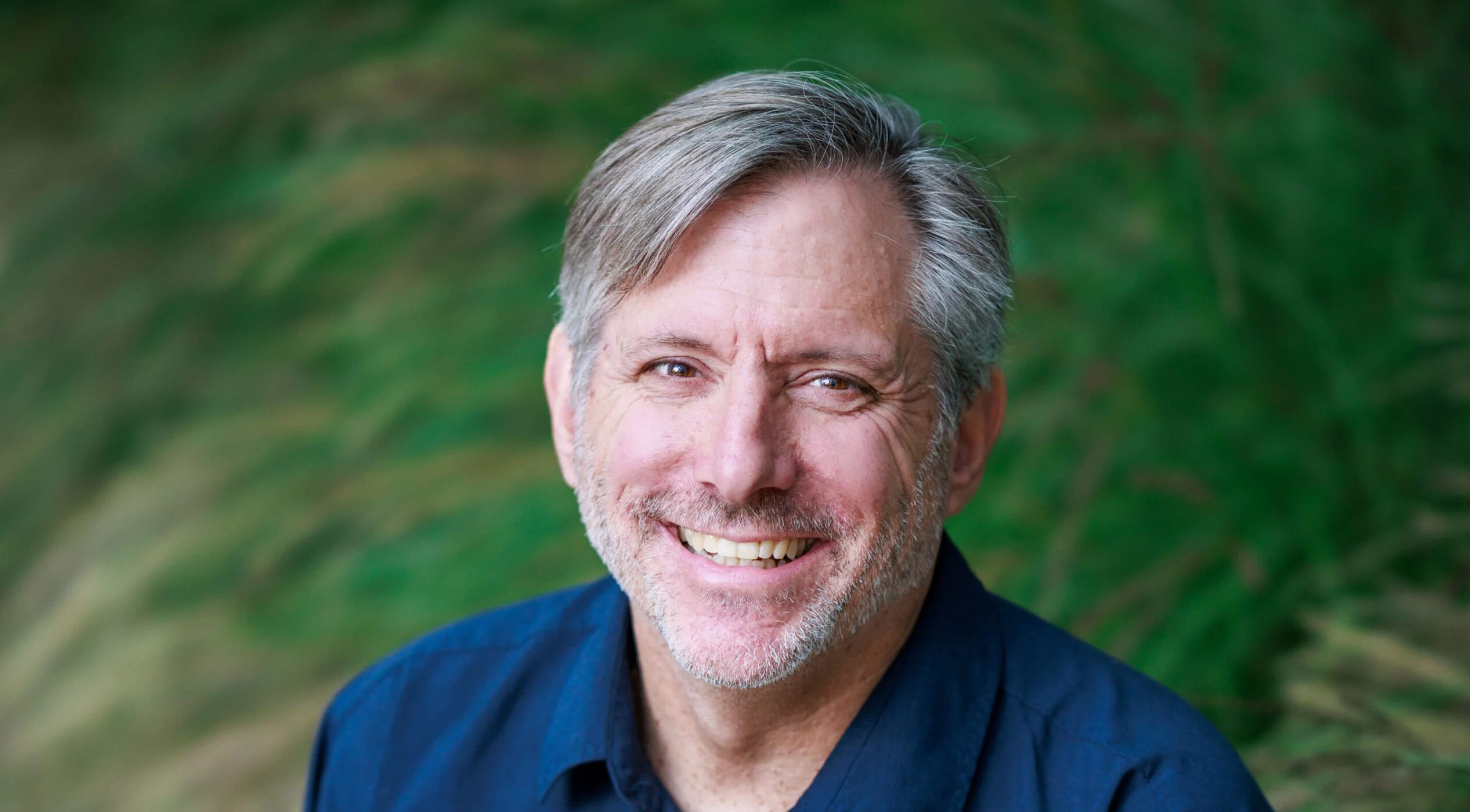 Brian Fleming, da Sucker Punch, deixa estúdio após 28 anos; liderança passa para dupla de Ghost of Tsushima