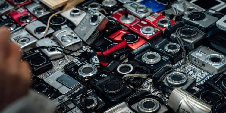 A volta das câmeras digitais: Sandisk dá dicas de como guardar suas memórias com estilo e segurança