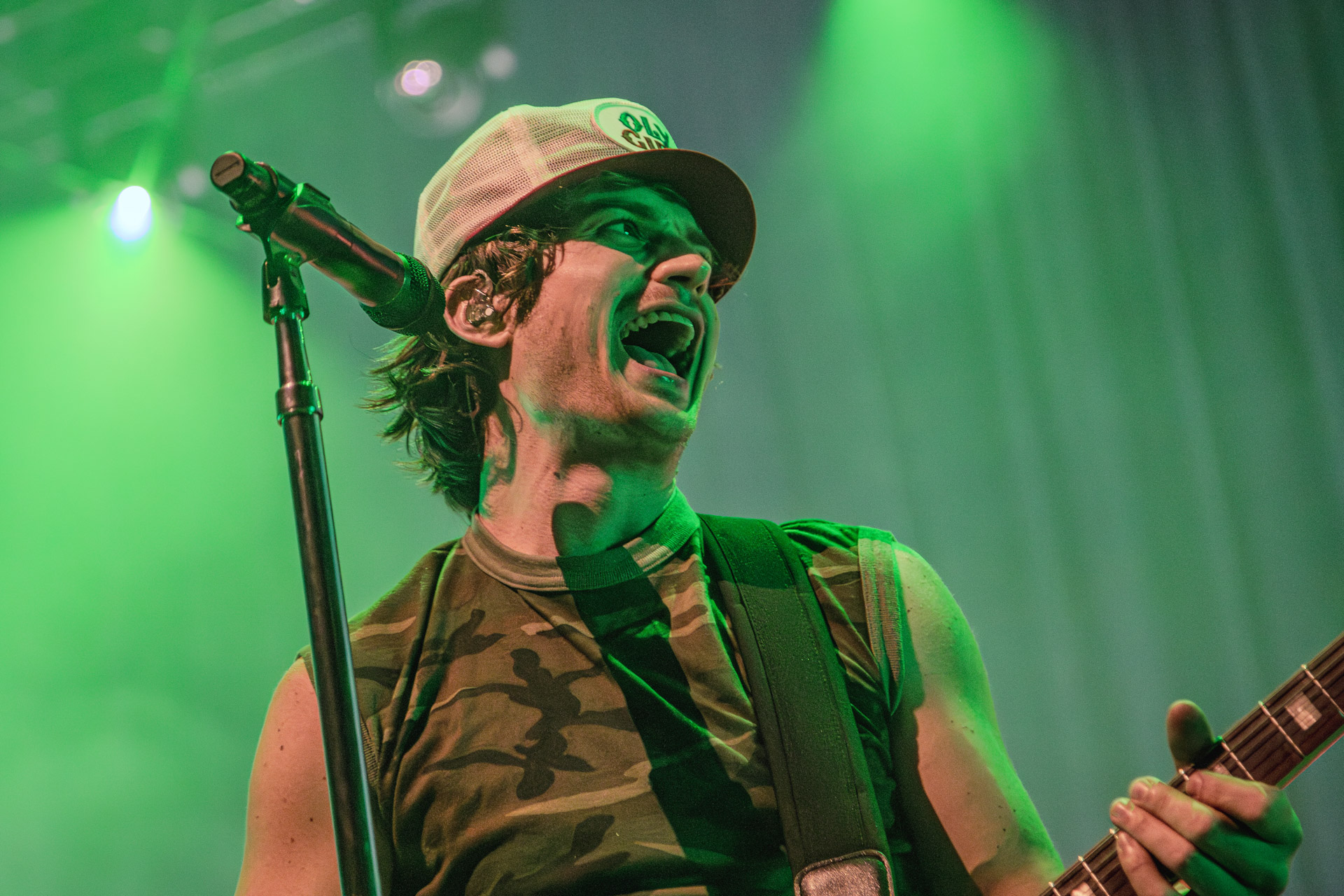 Música de Joe Keery, o Steve de Stranger Things, conquista o topo do Spotify Global