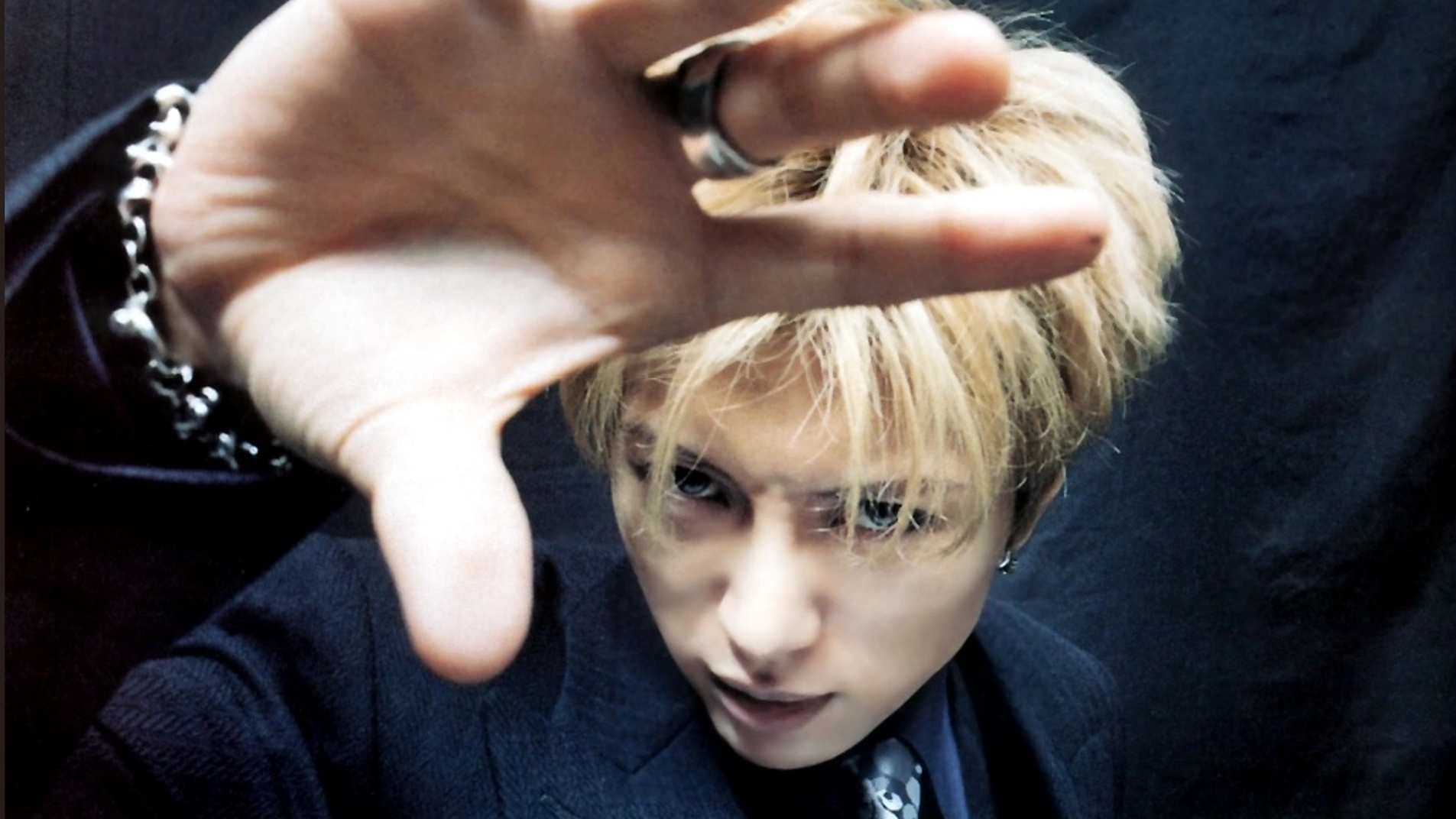 GACKT traz show único ao Brasil em fevereiro com a banda YELLOW FRIED CHICKENz!