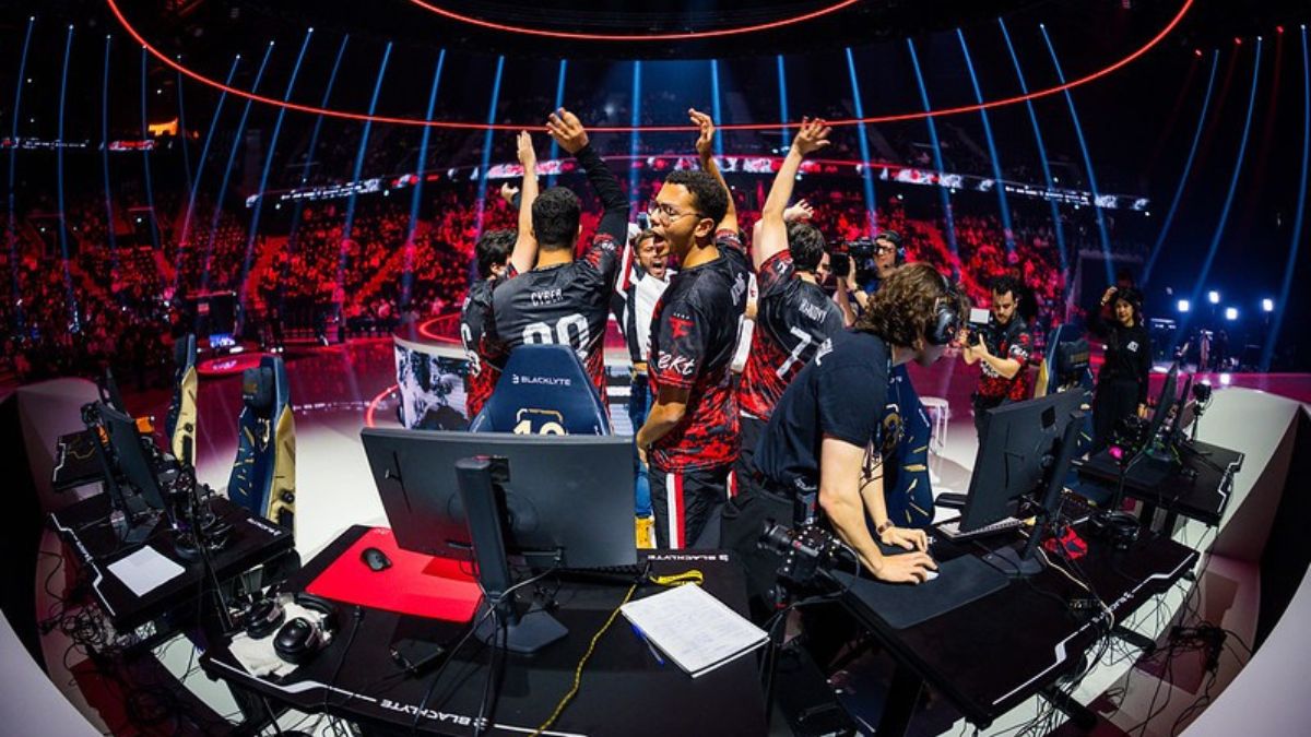FaZe Clan enfrenta Team Secret na final do Six Invitational e busca 4º título mundial para o Brasil