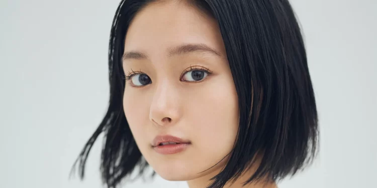 Gundam live-action da Netflix reforça elenco com Michael Mando e Shioli Kutsuna