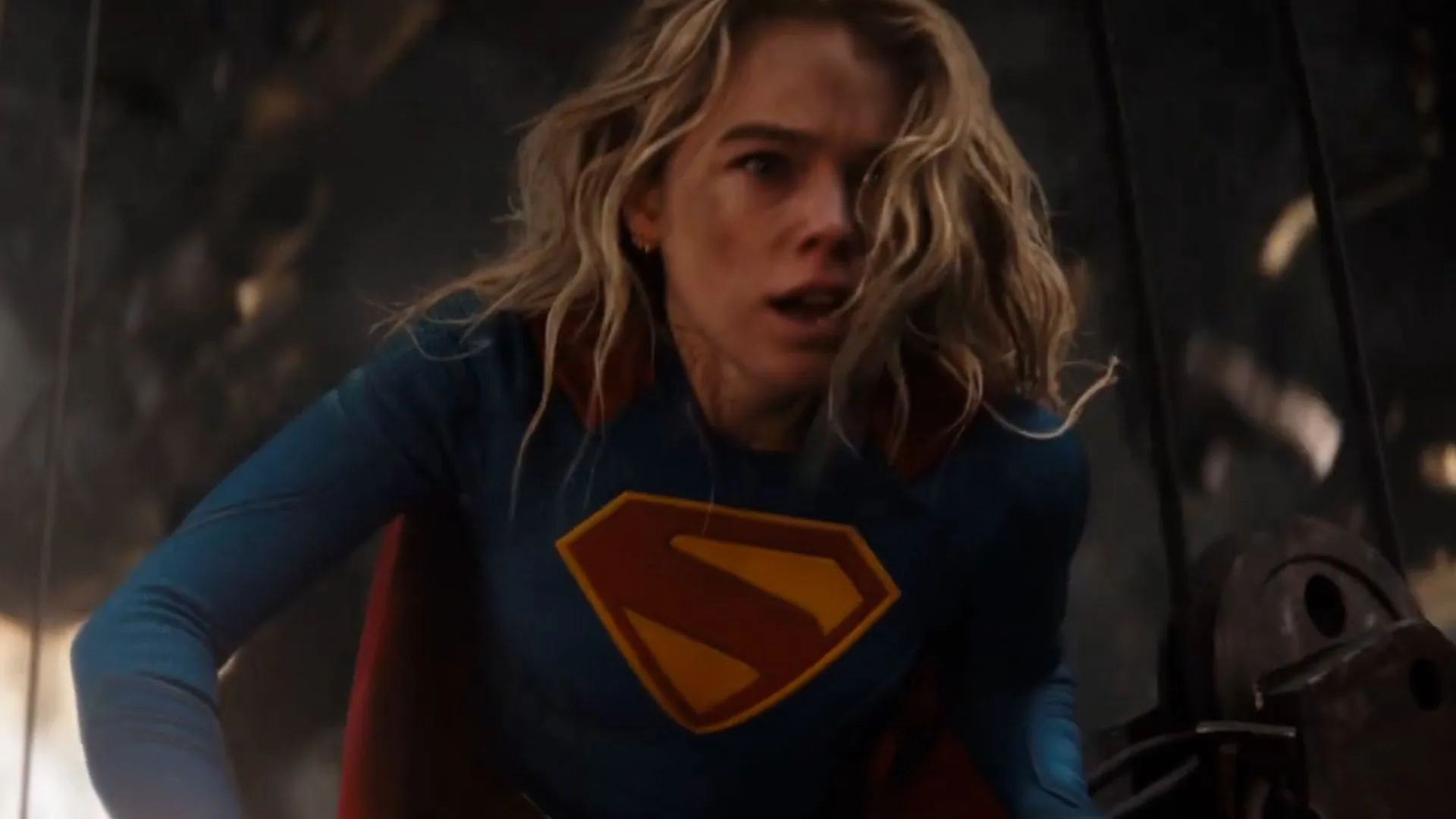 Trailer de Supergirl revela Lobo, Superman e aventura espacial explosiva