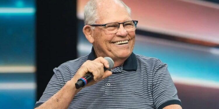 Morre Silvio Matos, ícone da dublagem e ator querido da internet, aos 82 anos